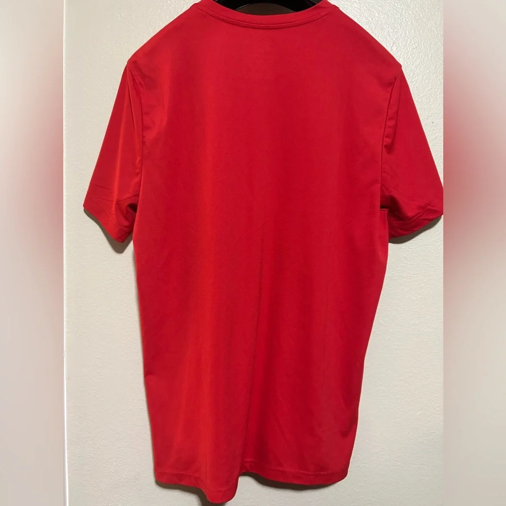 Like New Umbro Red Polyester shirt- size L - Picture 2 of 5